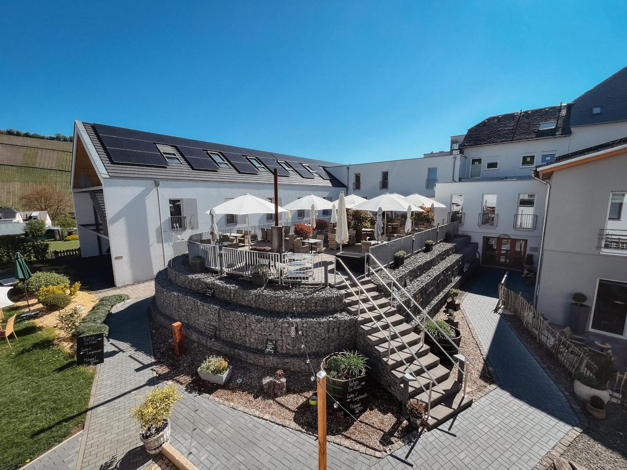 Hotel Restaurant Zur Marienburg Punderich Exterior photo